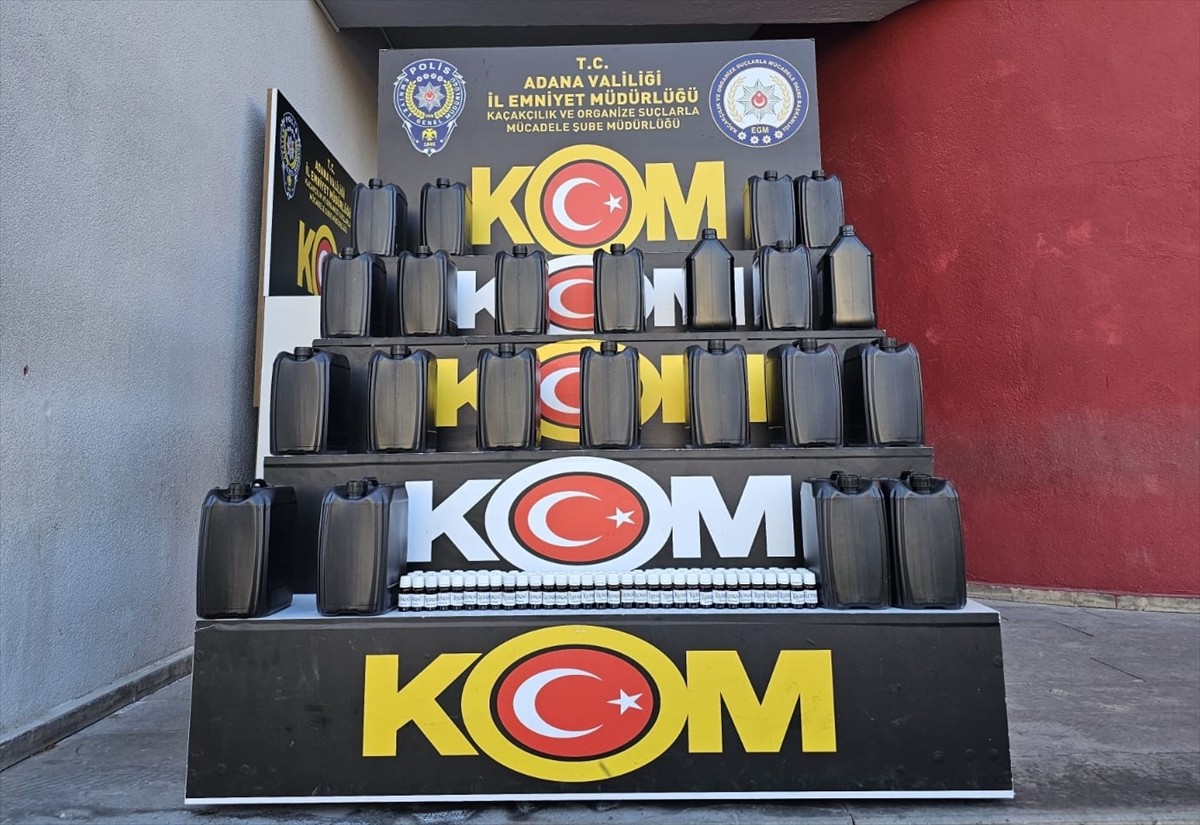 Adana'da kaçak 30 şişe içki, sahte içki yapımında kullanılan 445 litre etil alkol ve 1165 aroma...
