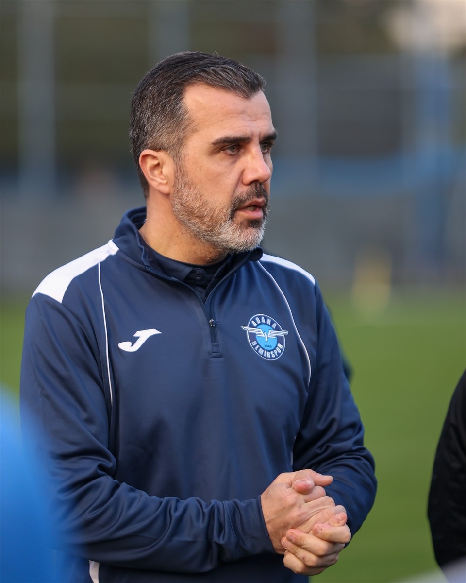 Adana Demirspor, Trendyol Süper Lig'in 23. haftasında deplasmanda Galatasaray ile oynayacağı maçın...