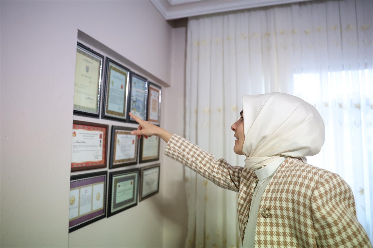 Aile ve Sosyal Hizmetler Bakanı Mahinur Özdemir Göktaş, Aile Yılı kapsamında İsminaz ve Kıbrıs...