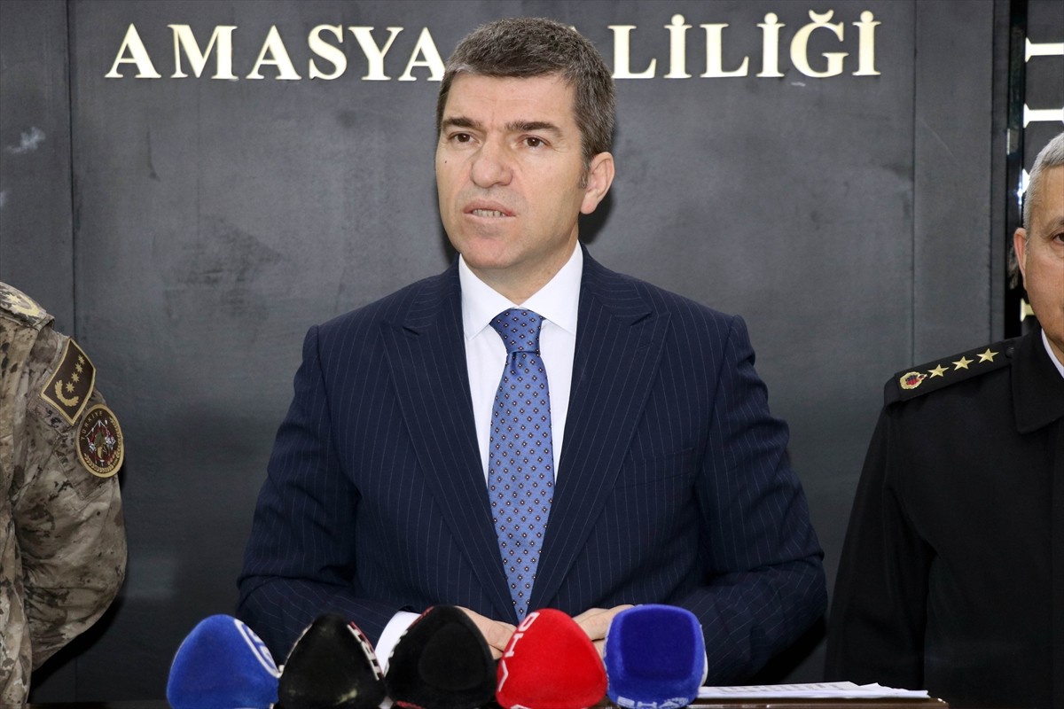  Amasya Valiliği, 32 yaşındaki hemşire Minecan Tek'in tedavi gördüğü hastanede hayatını...