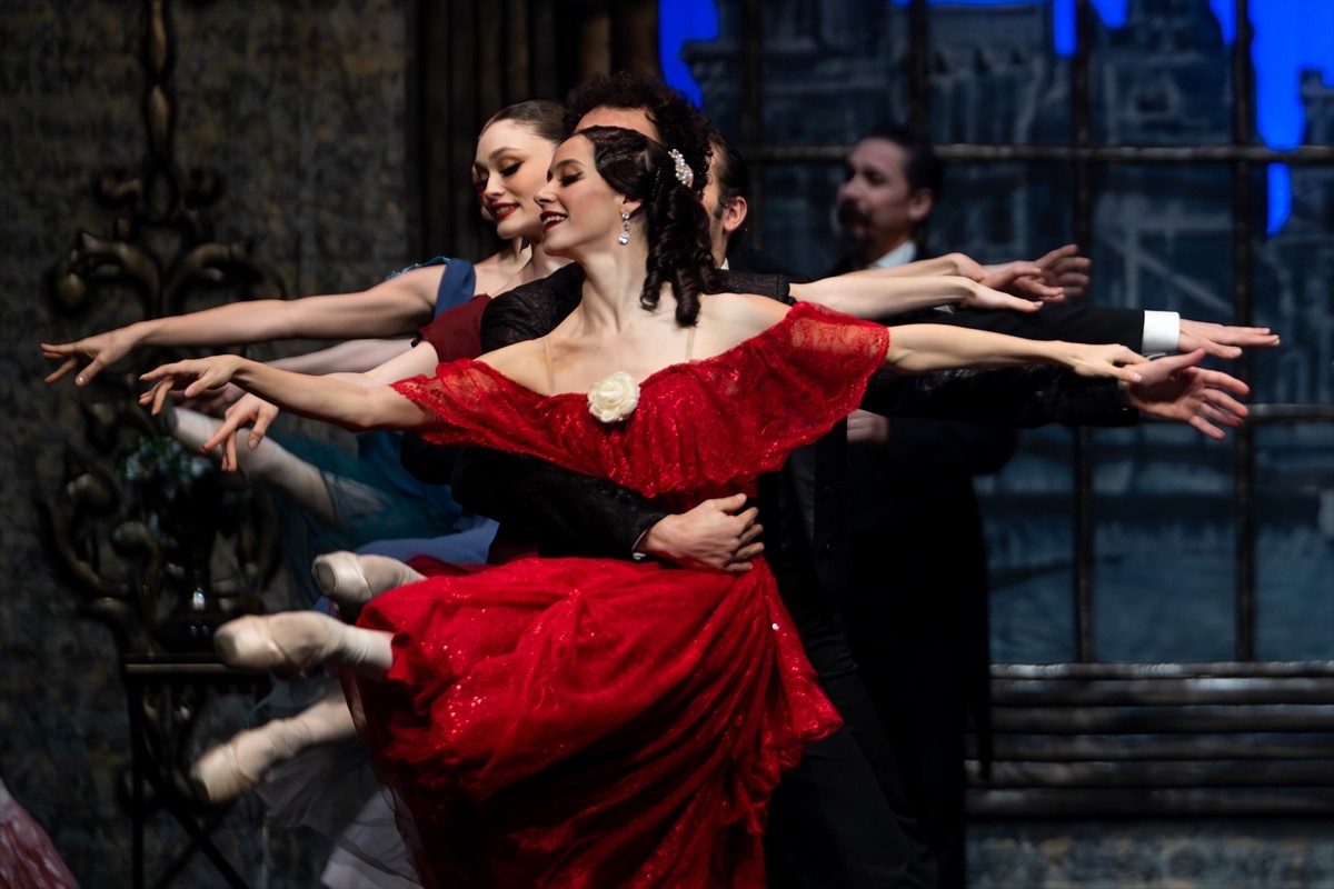 Ankara Devlet Opera ve Balesi (ADOB), Fransız yazar Alexandre Dumas'ın (oğul) 1848'de henüz 24...