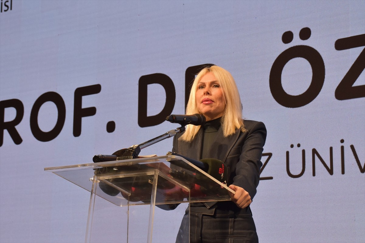 Antalya'da Akdeniz Üniversitesi ev sahipliğinde, 7 üniversitenin desteğiyle düzenlenen "Güney...