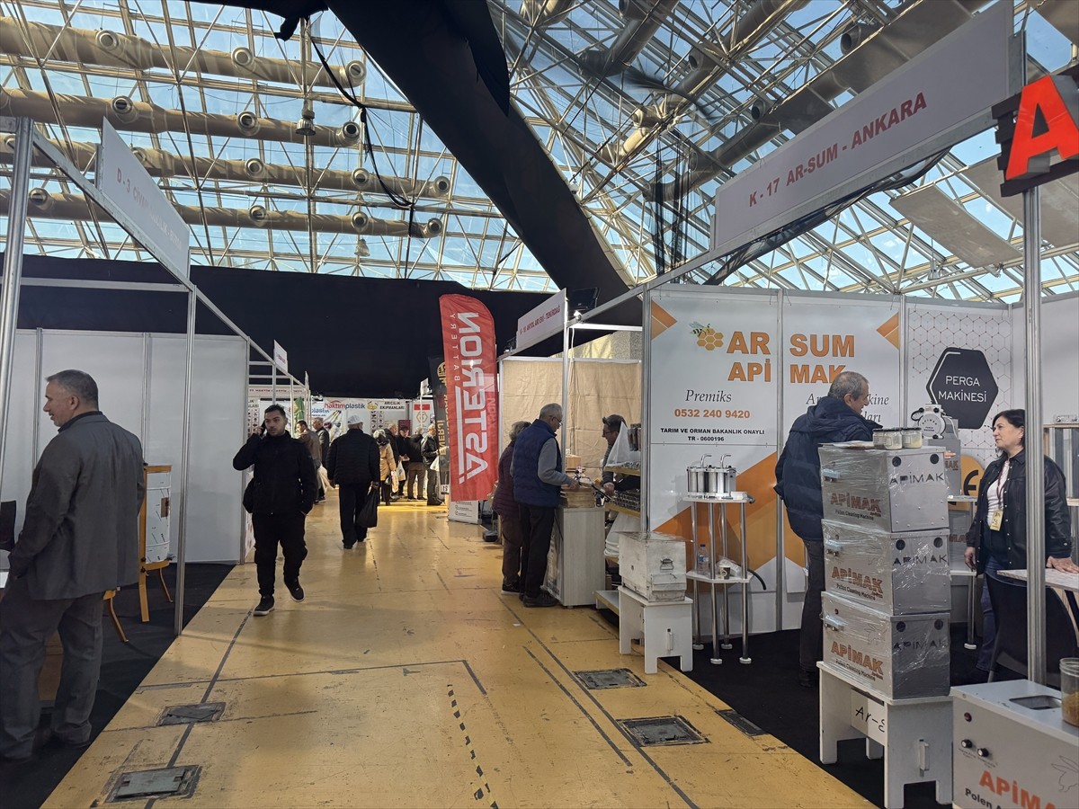 Antalya 2. Arıcılık ve Arı Ürünleri Fuarı, Türkiye'nin dört bir yanından üretici ve sektör...