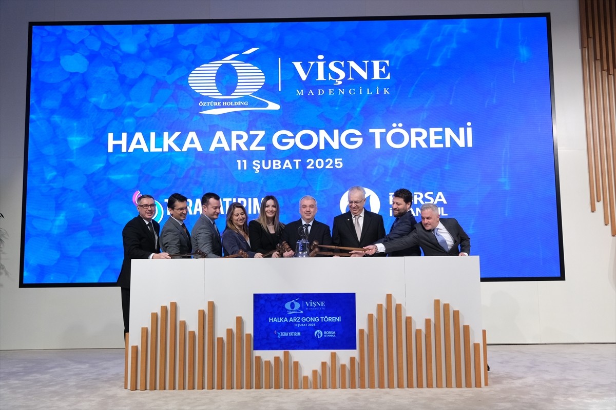 Borsa İstanbul'da gong, madencilik sektöründe 72 yıldır faaliyette bulunan Öztüre Holding iştiraki...