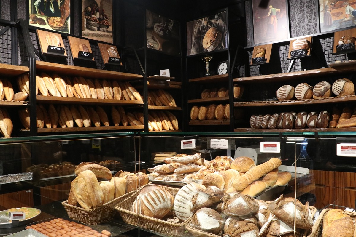 Bursa'da ramazan ayı öncesinde fırın ve pastanelere yönelik denetim yapıldı.