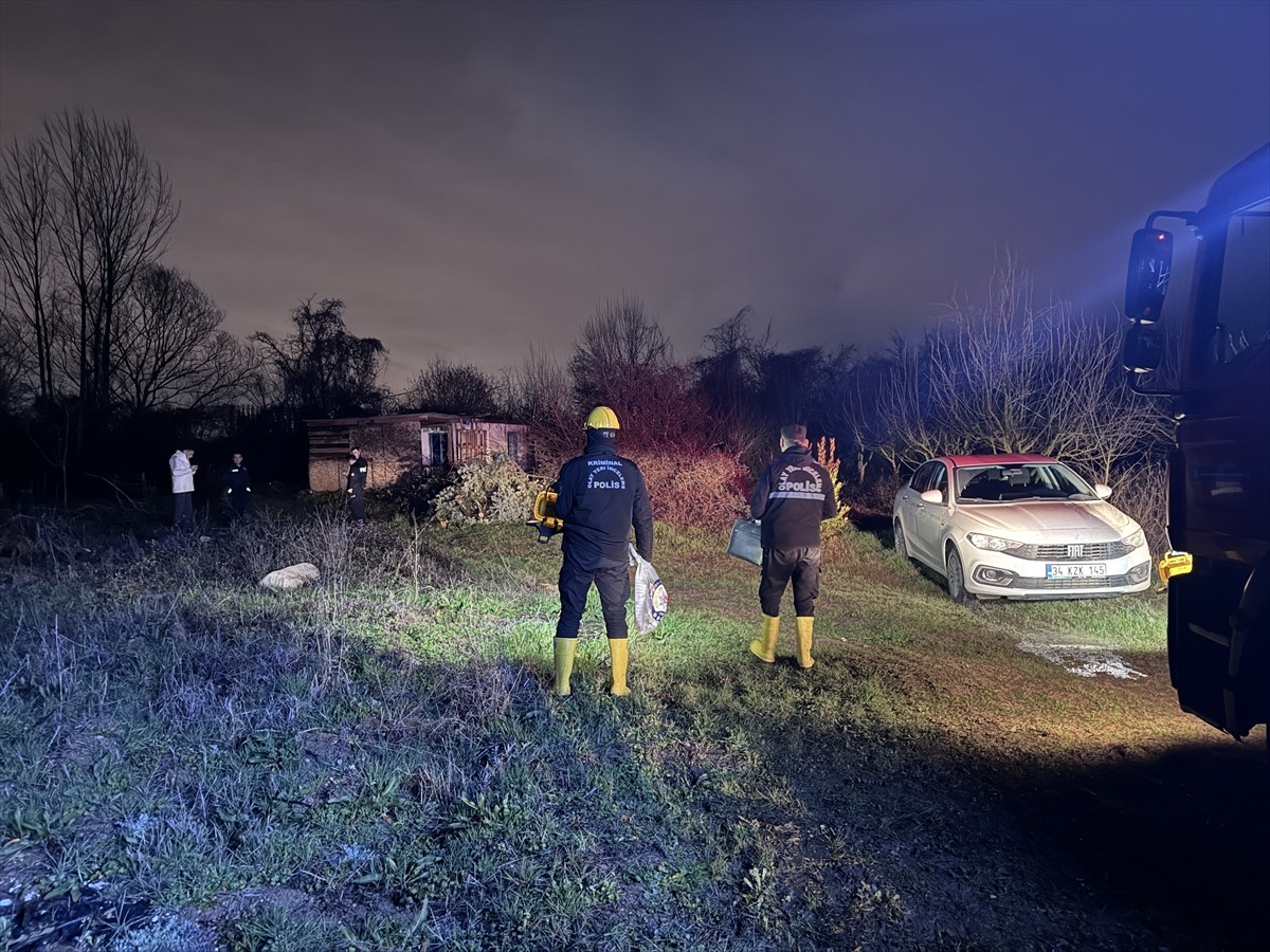 Bursa'nın Nilüfer ilçesinde, bağ evinde benzinle soba yakmaya çalışan 1 kişi öldü, 1 kişi...