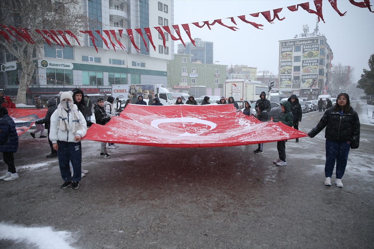 Büyük Önder Gazi Mustafa Kemal Atatürk'ün Niğde'ye gelişinin 91. yıl dönümü törenle...