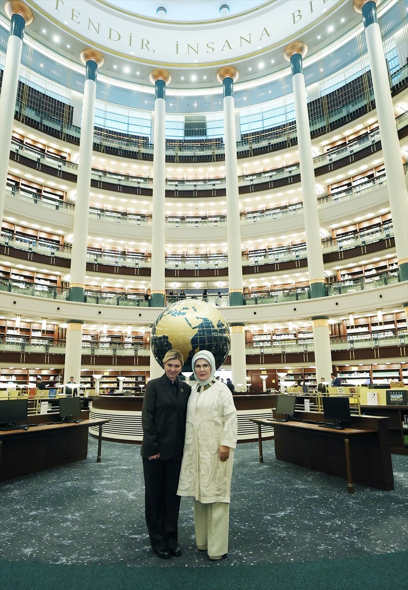 Cumhurbaşkanı Recep Tayyip Erdoğan'ın eşi Emine Erdoğan, Türkiye'ye resmi ziyaret gerçekleştiren...