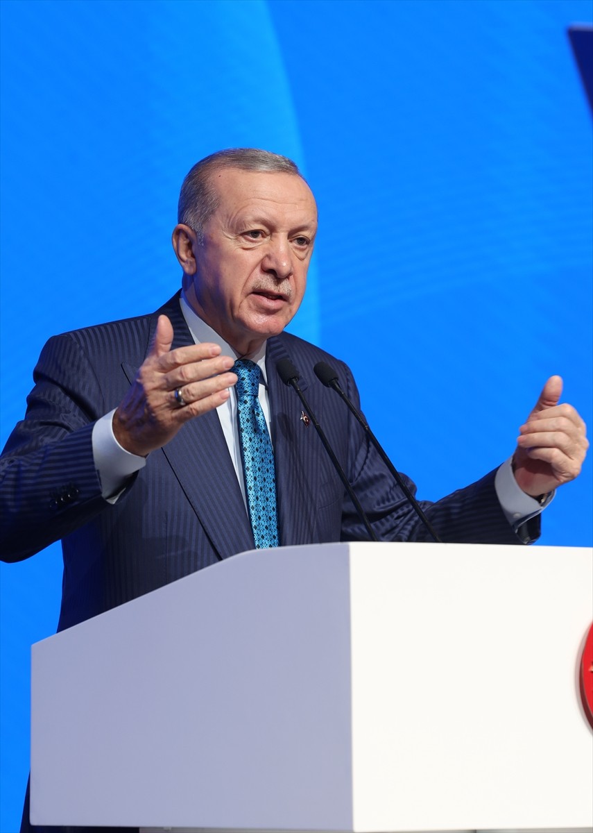 Cumhurbaşkanı Recep Tayyip Erdoğan, Esenyurt Recep Tayyip Erdoğan Eğitim Külliyesi'nin açılış...