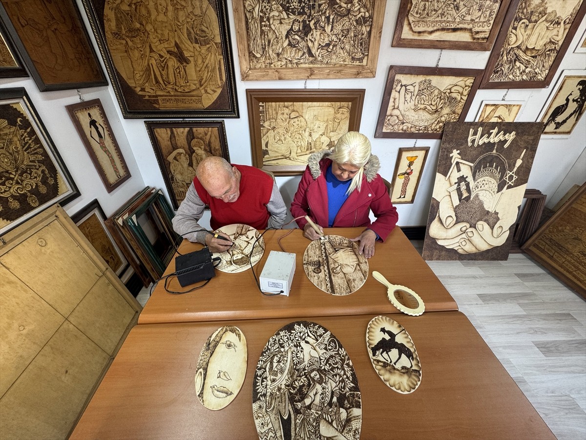 Depremlerin yıkıma neden olduğu Hatay'da kurulan Antakya Gastronomi Çarşısı ile Kültür ve Sanat...