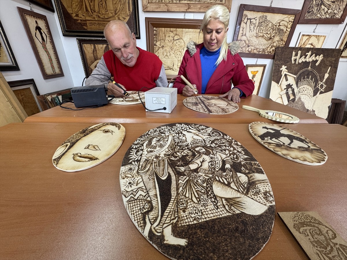Depremlerin yıkıma neden olduğu Hatay'da kurulan Antakya Gastronomi Çarşısı ile Kültür ve Sanat...