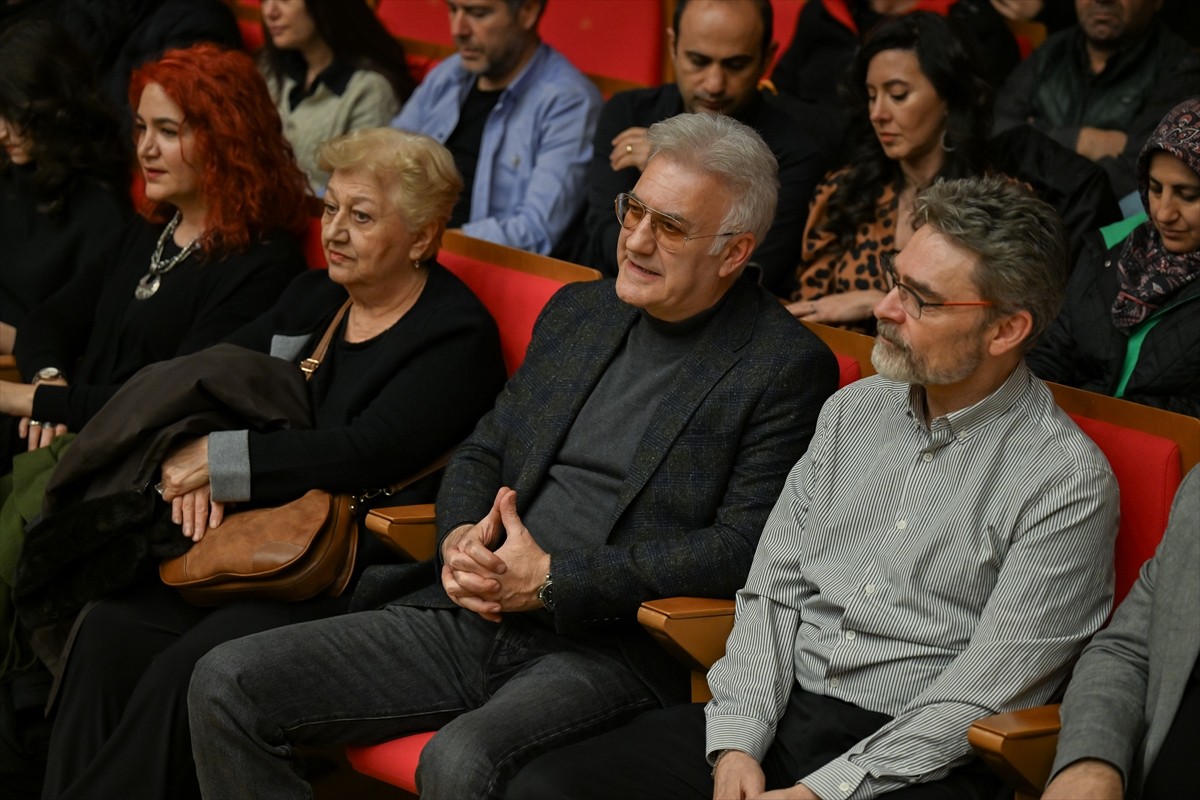 Devlet Çoksesli Çocuk Korosu, 6 Şubat 2023'te yaşanan Kahramanmaraş merkezli depremlerde yaşamını...