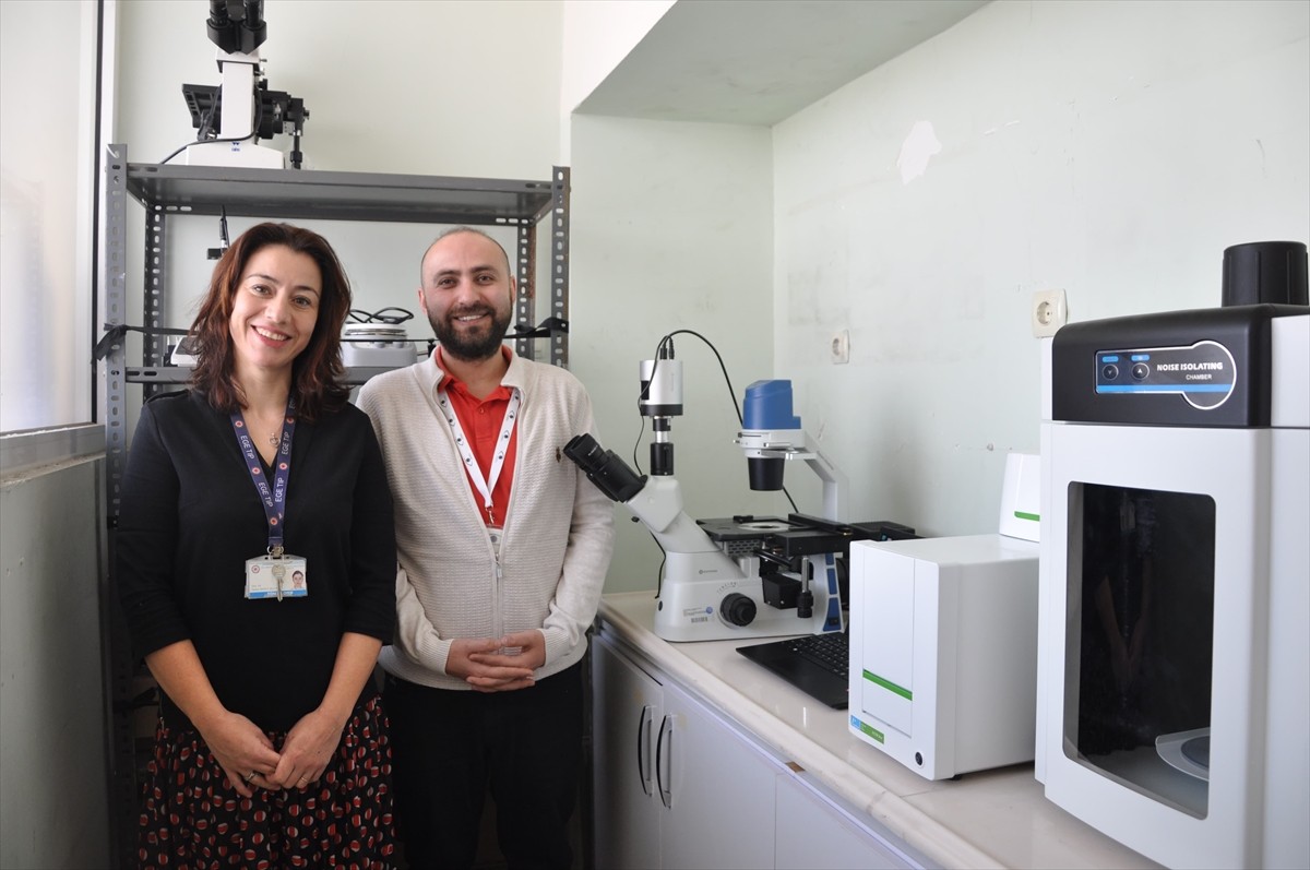 Ege Üniversitesi Tıp Fakültesi Göz Hastalıkları Anabilim Dalı Öğretim Üyesi Doç. Dr. Özlem Barut...