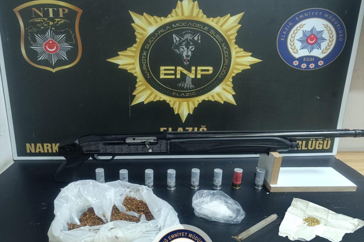 Elazığ'da düzenlenen asayiş operasyonlarında gözaltına alınan 39 şüpheliden 5'i tutuklandı....