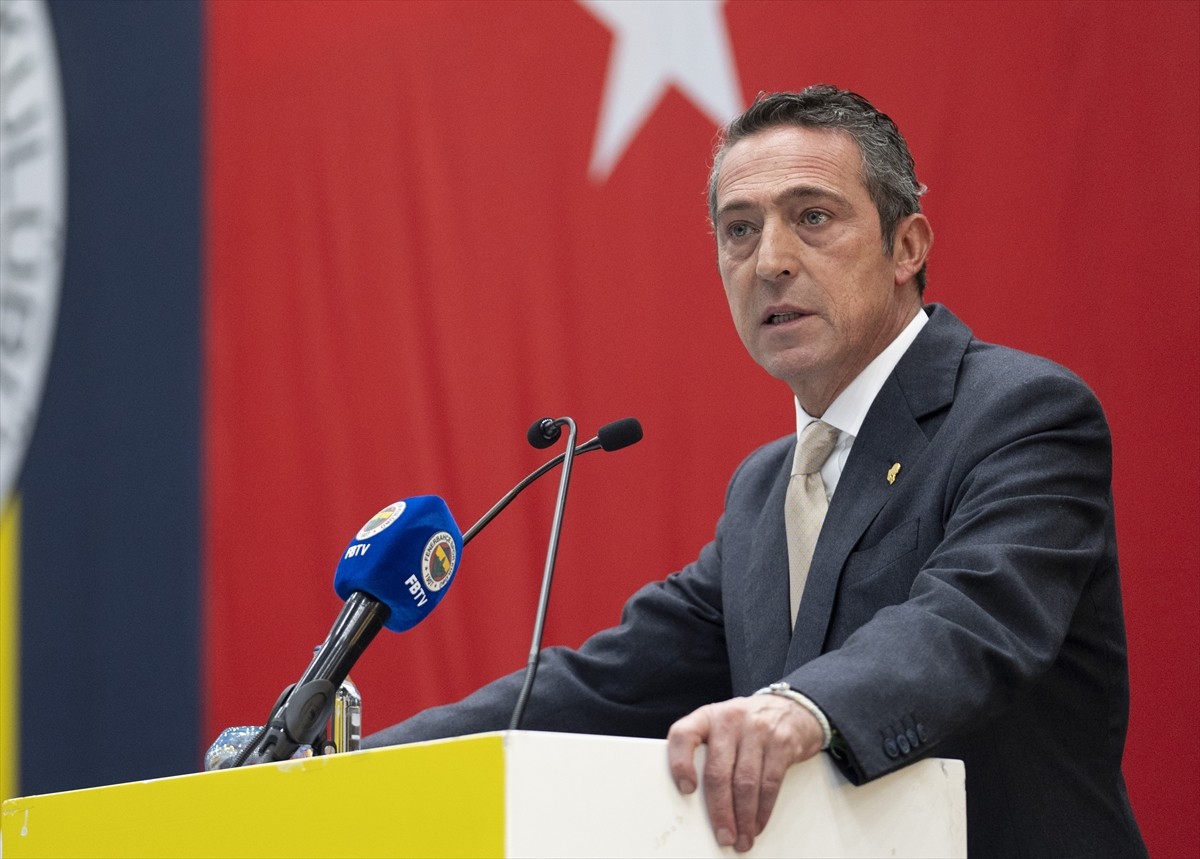 Fenerbahçe Kulübü Yüksek Divan Kurulu (YDK) toplantısı Kalamış'ta bulunan Fenerbahçe Faruk Ilgaz...