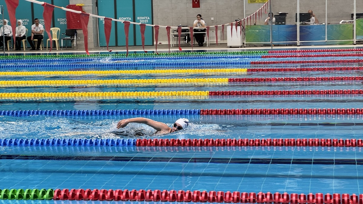 Gençlik ve Spor Bakanlığının düzenlediği Herkes İçin Yüzme Projesi Yüzme Yarışları, Konya Olimpik...