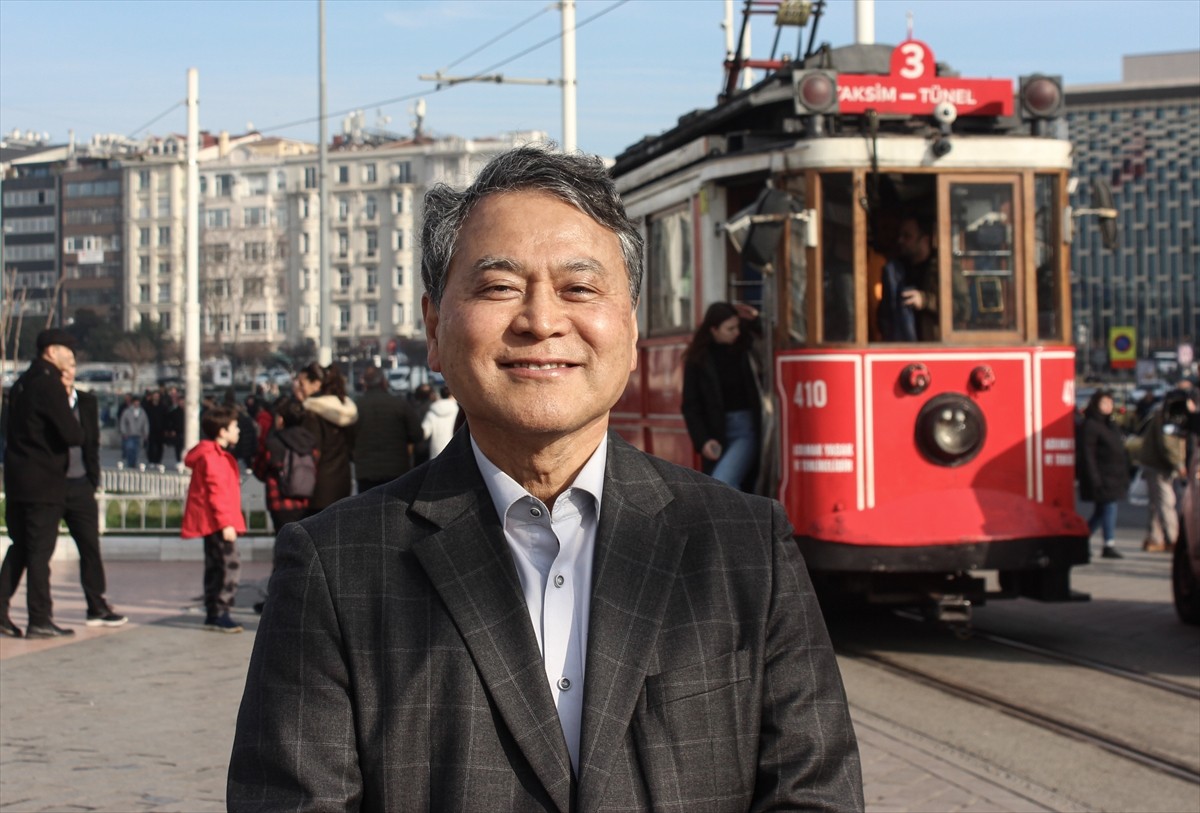 Güney Kore'de üniversitede eğitim alırken İslamiyet'i seçen ve doktora eğitimi için geldiği...