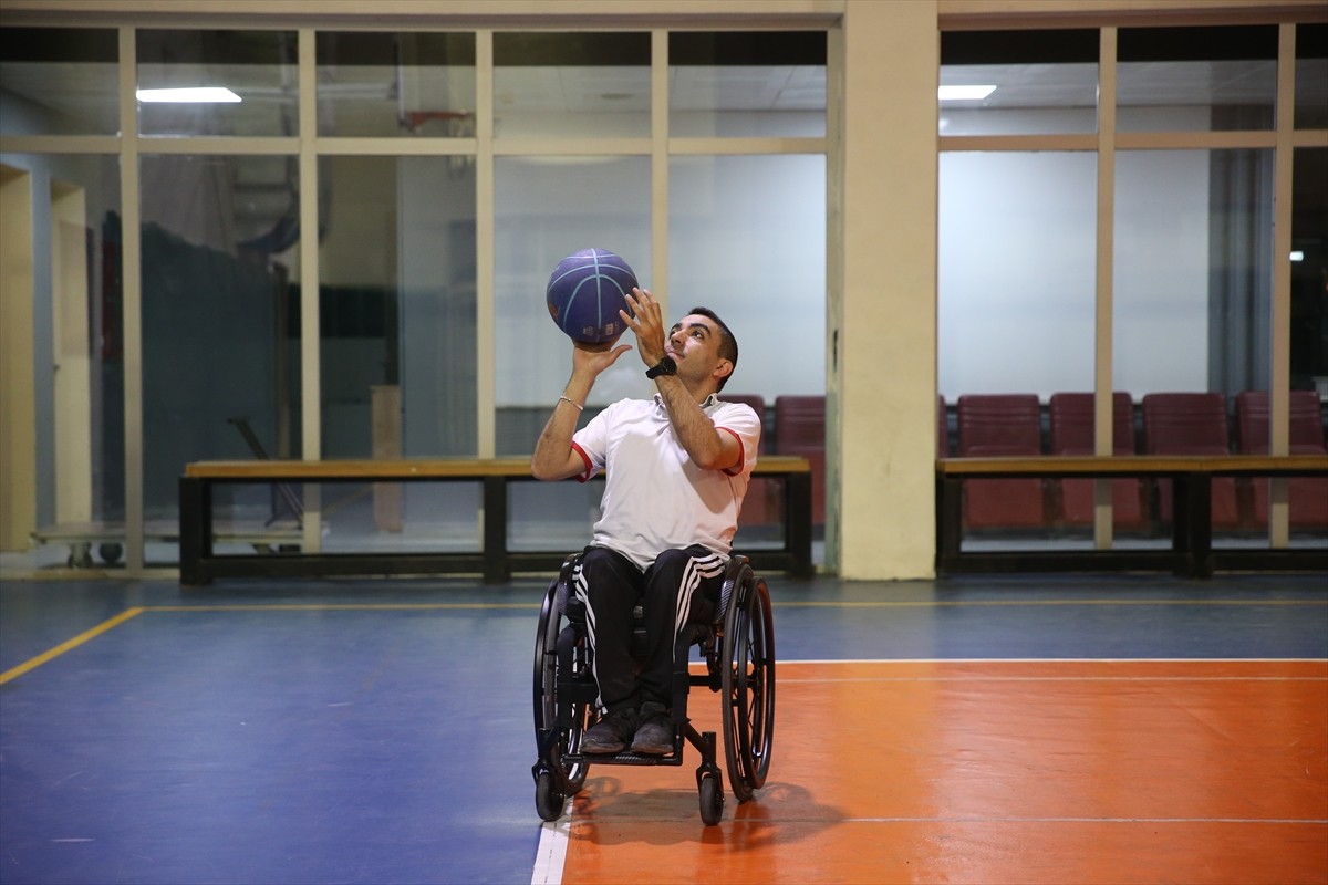 Hatay'da 6 Şubat 2023'teki depremlerin ardından Tekerlekli Sandalye Basketbol 1. Ligi'nde mücadele...