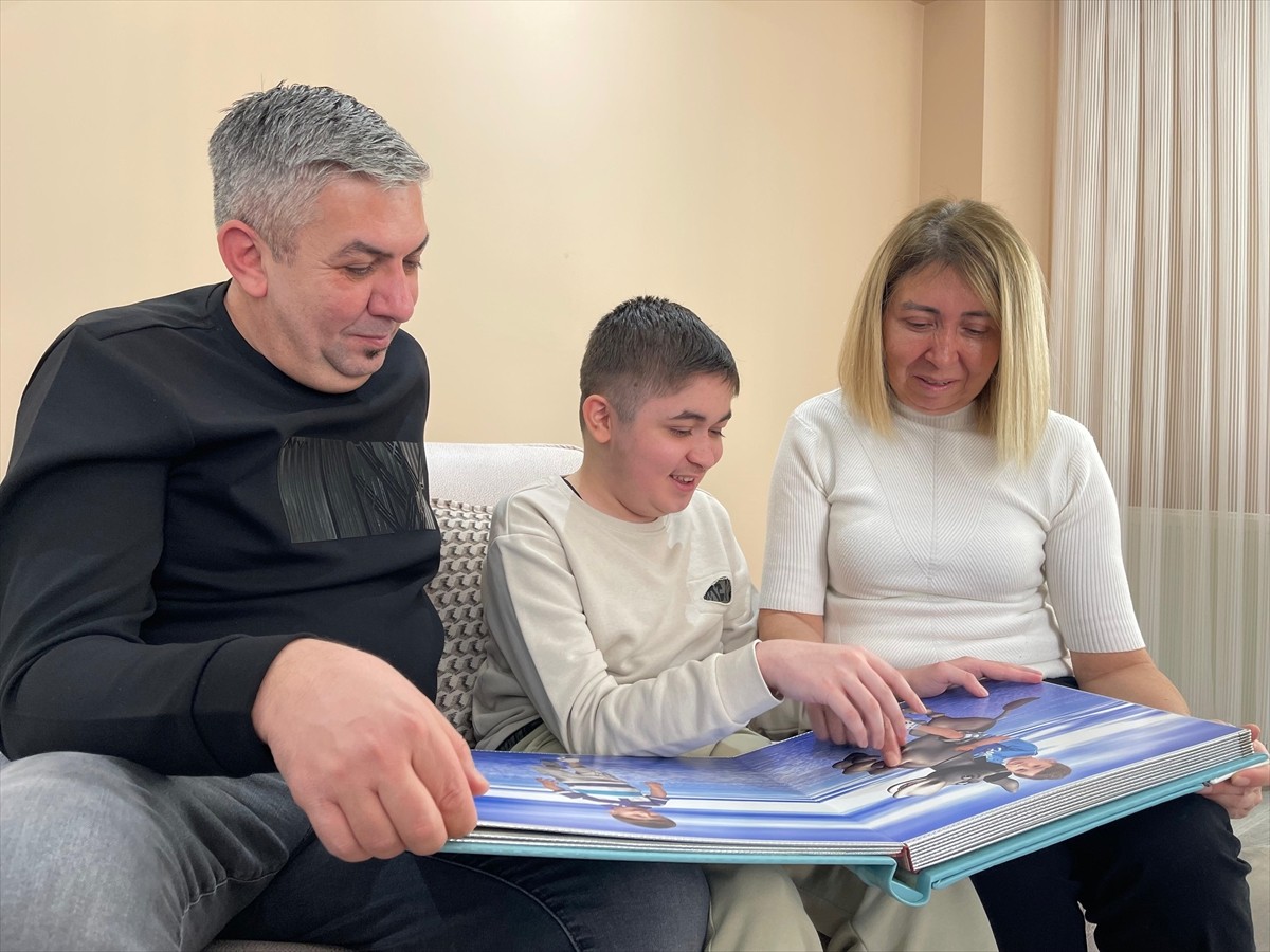  Isparta'da Duchenne Musküler Distrofi (DMD) hastası 16 yaşındaki Görkem Efe Şengün'ün ailesi...