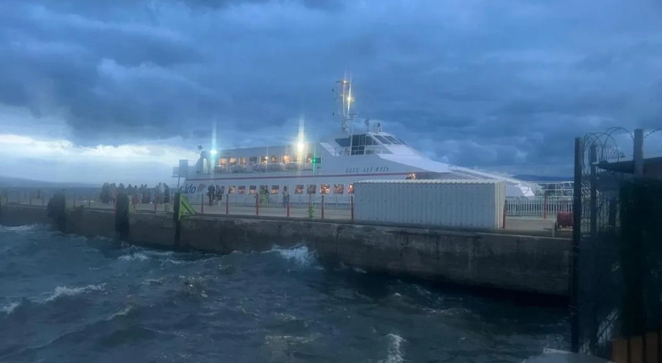 İstanbul Boğazı'nda Şiddetli Sis Nedeniyle Deniz Ulaşımı İptal Edildi