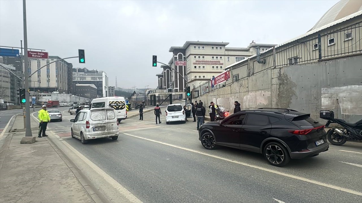 İstanbul Emniyet Müdürlüğüne bağlı ekipler, eğitim ve öğretimde ikinci dönemin başlamasıyla...