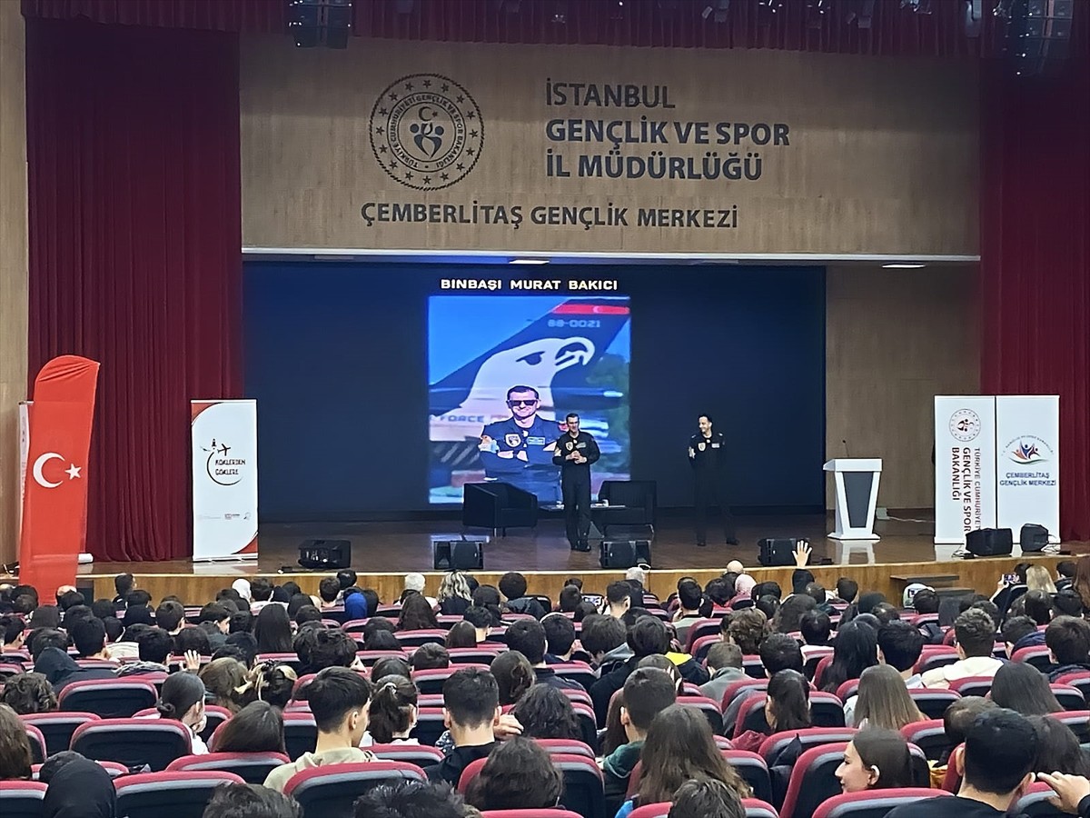 İstanbul Milli Eğitim Müdürlüğünce yürütülen "Köklerden Göklere Projesi" kapsamında, Türk Hava...