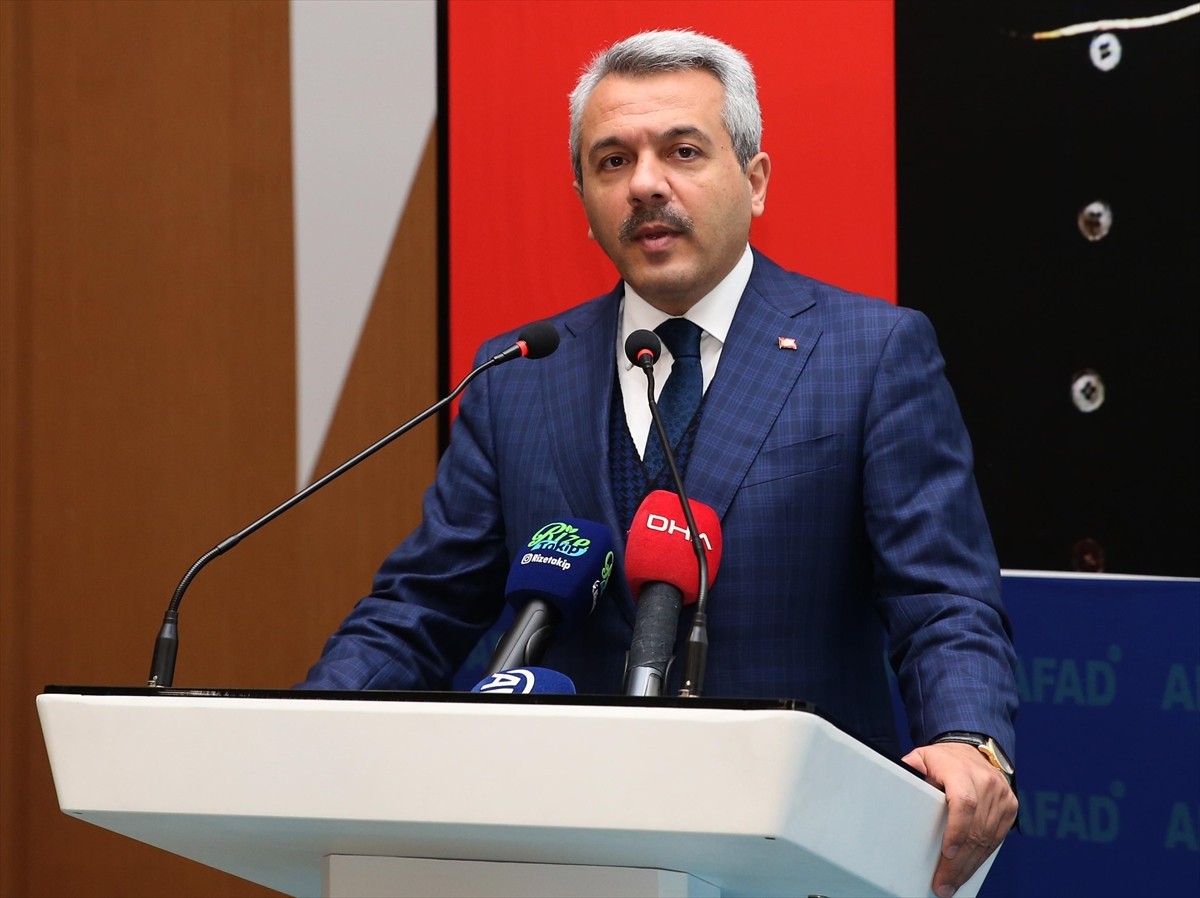 Kahramanmaraş merkezli 6 Şubat 2023'te meydana gelen depremlerin 2. yılı dolayısıyla Rize'de anma...