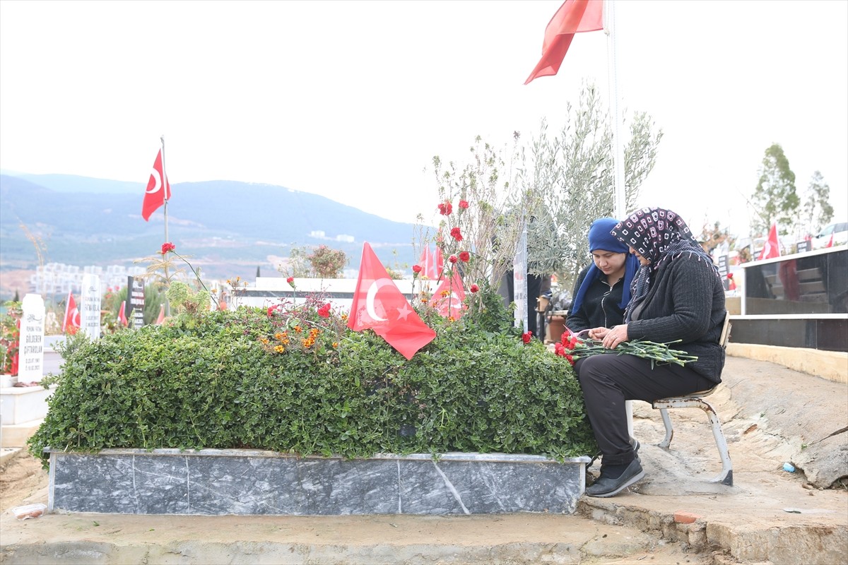 Kahramanmaraş merkezli 6 Şubat 2023'teki depremlerde Hatay'ın İskenderun ilçesindeki evinin...