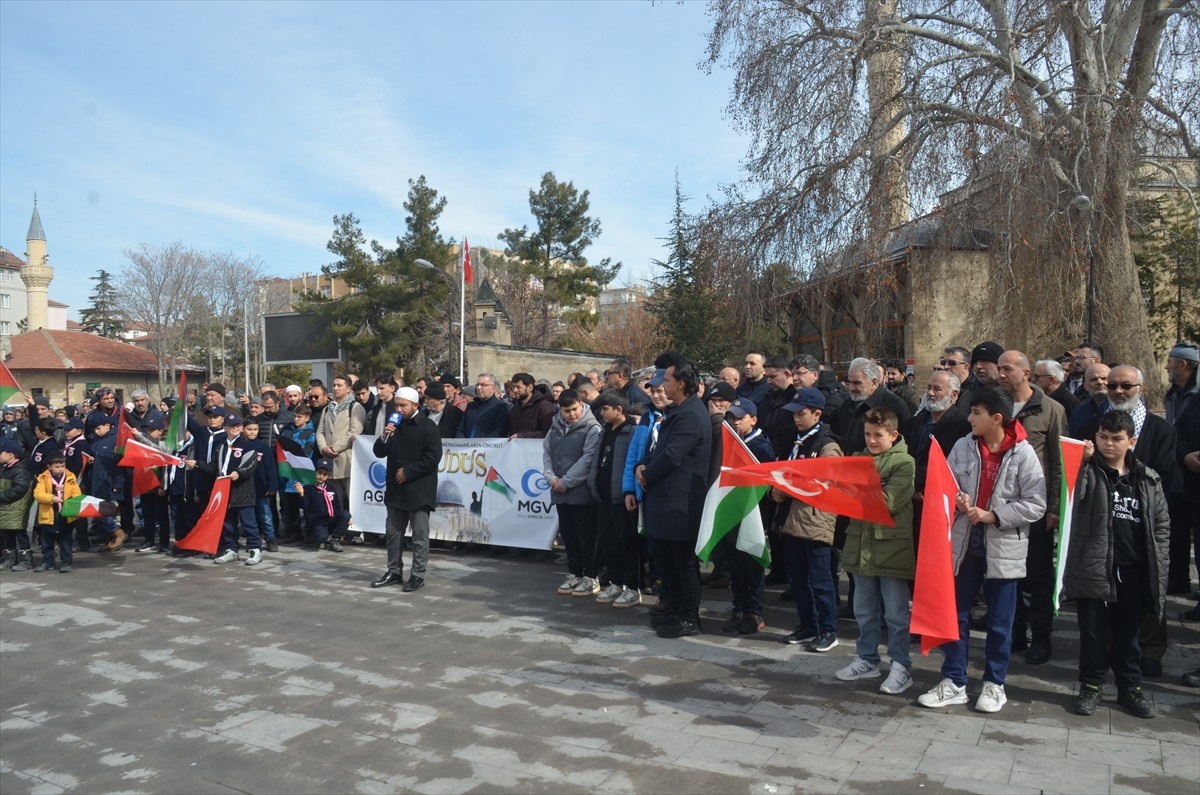 Karaman'da, Aktekke 15 Temmuz Demokrasi Meydanı'nda Filistin'e destek açıklaması...