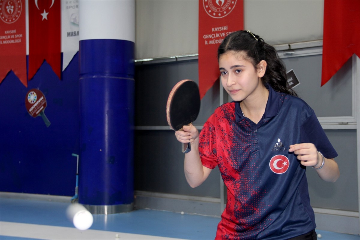 Kayseri Kocasinan Belediyesi Spor Kulübü'nde forma giyen milli sporcu Ayten Ceren Kahraman, Balkan...