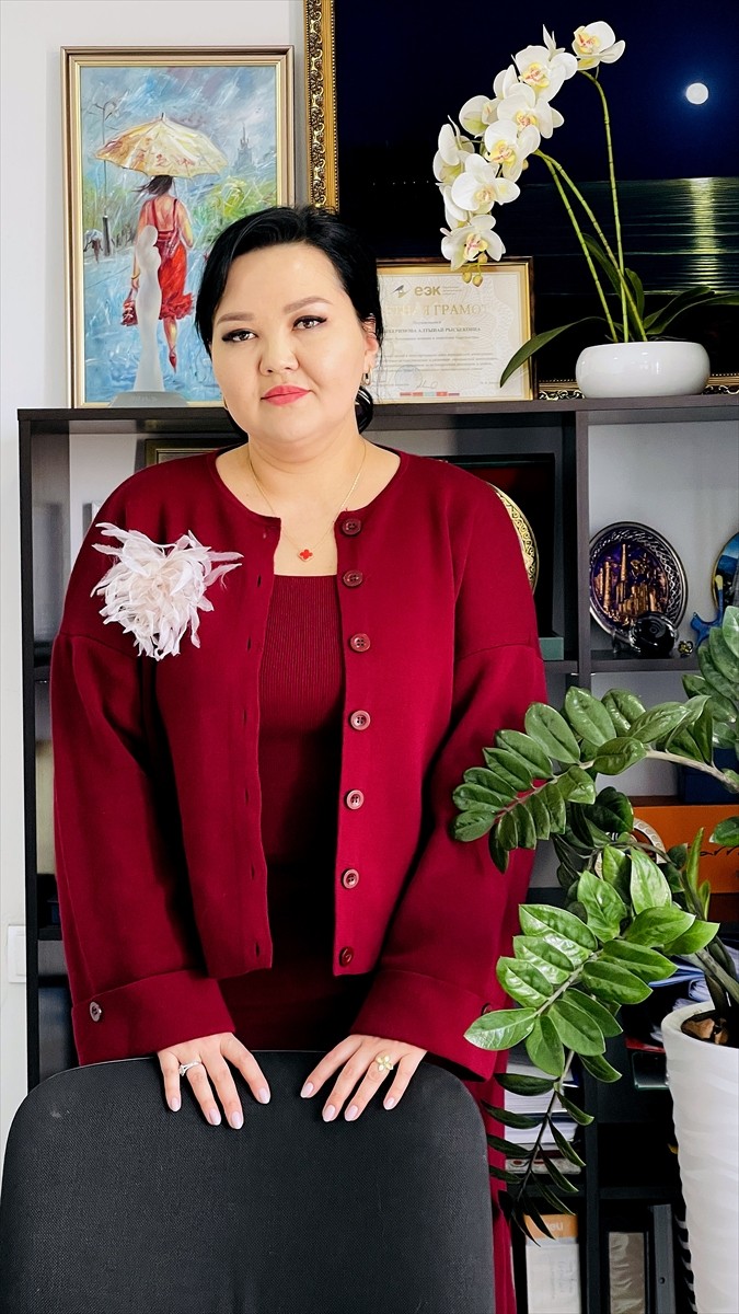 Kırgızistan Enerji Sektöründe Kadınlar Birliği Kurucu Başkanı Altınay Abdıkerimova, AA muhabirine...