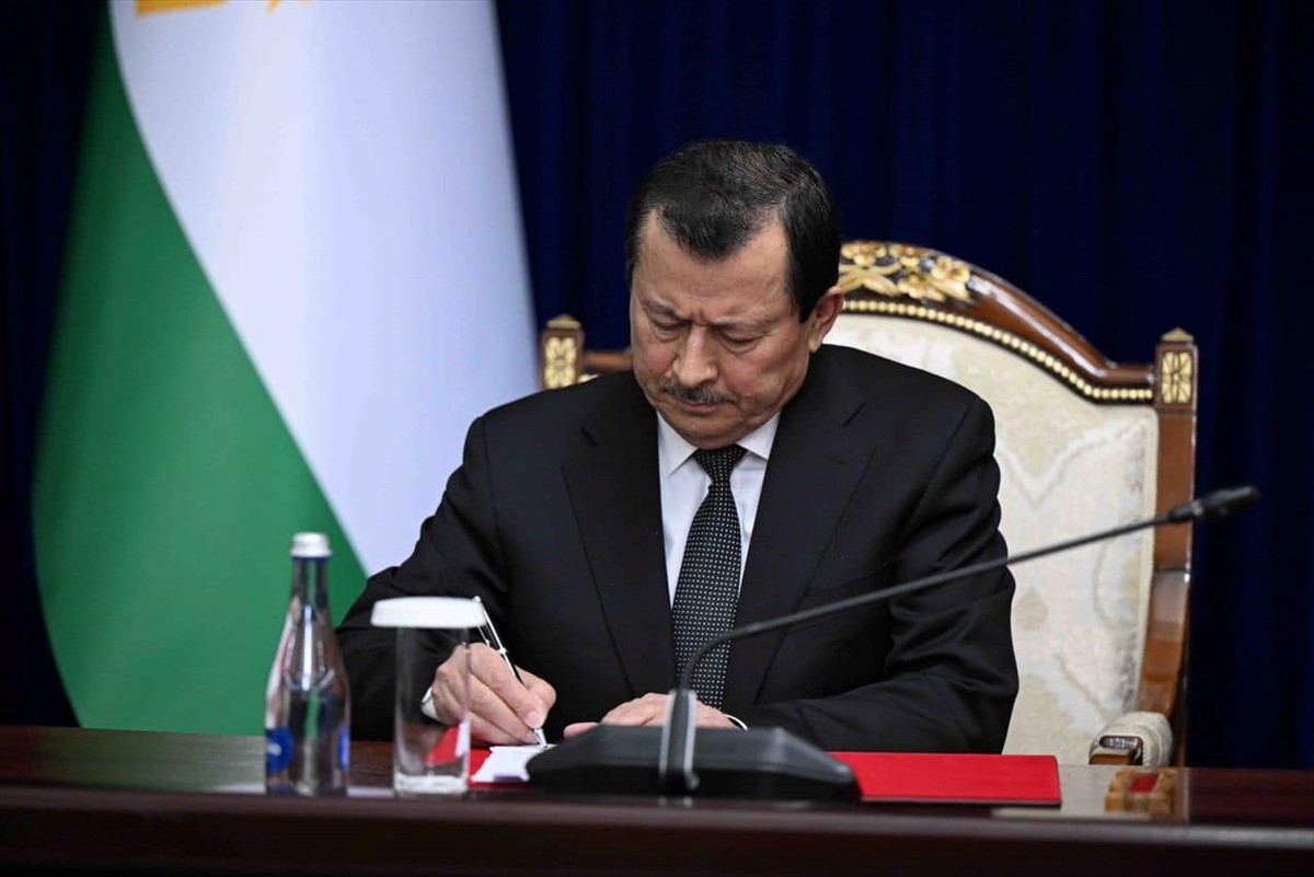 Kırgızistan-Tacikistan sınırının belirlenmesine ilişkin nihai protokolün imzalandığı bildirildi....