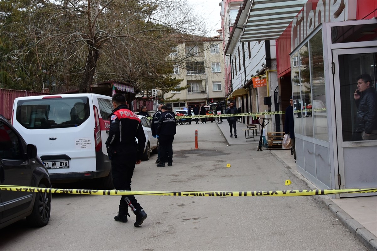 Kırıkkale'de, 1 kişinin yaralandığı silahlı kavgaya ilişkin 5 şüpheli gözaltına...