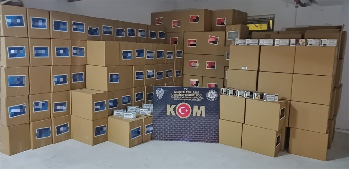 Kırıkkale'de bir kamyonda 2 milyon 140 bin boş makaron (filtreli sigara kağıdı) ele geçirildi, 2...