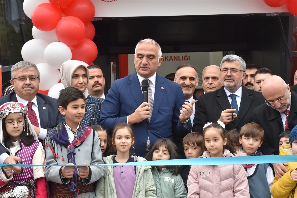 Kültür ve Turizm Bakanı Mehmet Nuri Ersoy, programları kapsamında geldiği Afyonkarahisar'da Kent...