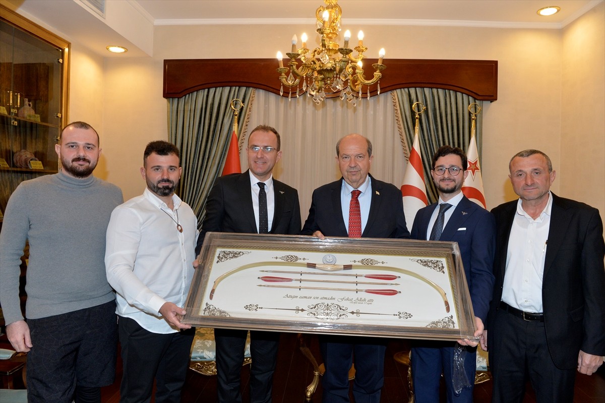 Kuzey Kıbrıs Türk Cumhuriyeti (KKTC) Cumhurbaşkanı Ersin Tatar (sağ 3), Türkiye Geleneksel Türk...