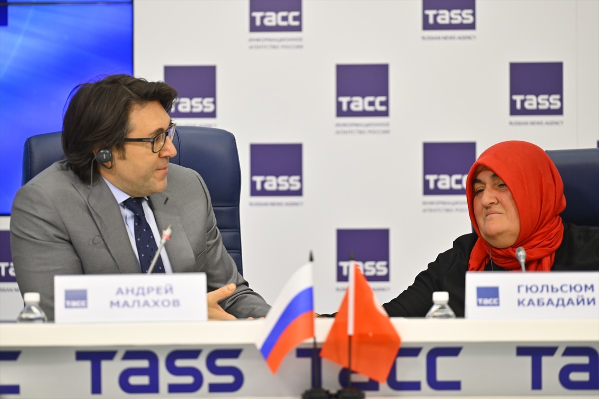 Moskova ve Antalya’da nisanda çekimleri yapılacak olan "Bi Umut" filmi Rusya ve Türkiye’de aynı...