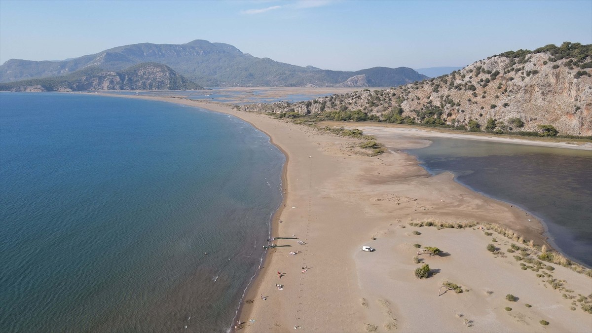 Muğla'daki İztuzu Plajı, dünyanın en büyük seyahat platformlarından Tripadvisor'un 2025 yılı için...