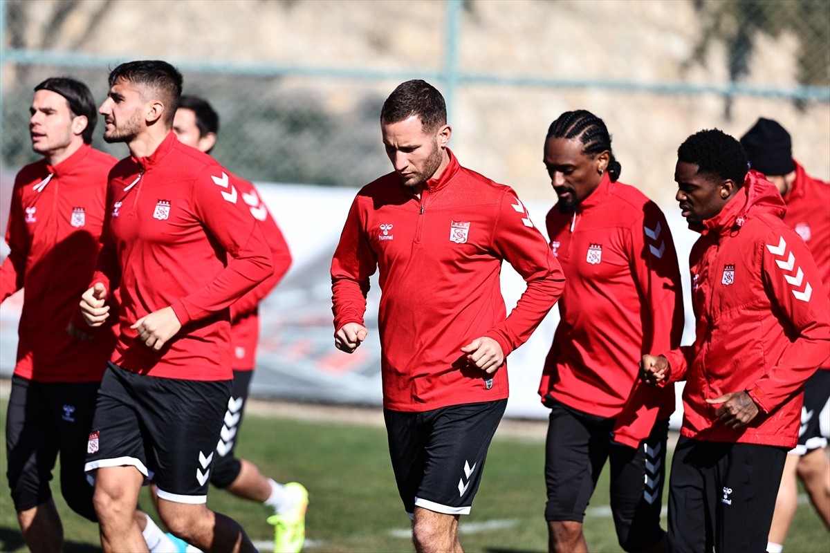 Net Global Sivasspor, Trendyol Süper Lig'in 24. haftasında yarın deplasmanda Gaziantep FK ile...