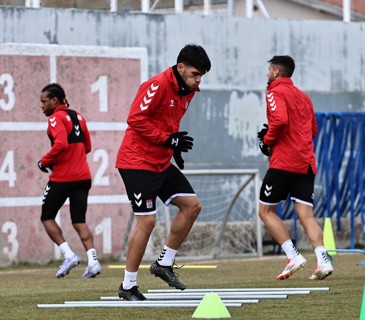 Net Global Sivasspor, Trendyol Süper Lig'in 26. haftasında deplasmanda RAMS Başakşehir ile...