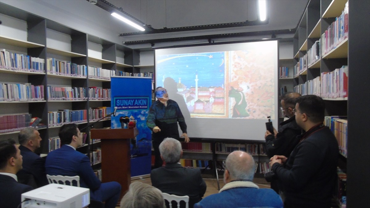 Şair ve yazar Sunay Akın'ın Türkiye İş Bankası Kültür Yayınları tarafından yayınlanan "Koyu Mavi...