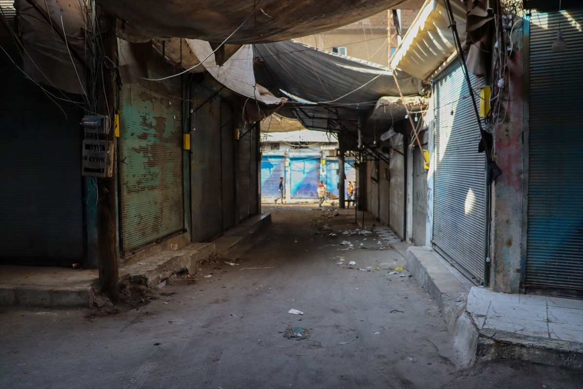 Suriye'nin Halep iline bağlı Münbiç ilçesinde son günlerde düzenlenen terör saldırıları nedeniyle...