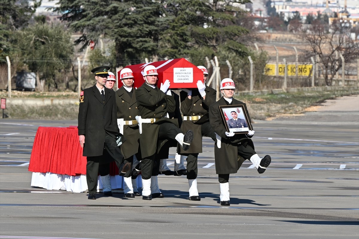 Suriye'nin kuzeyinde bir üs bölgesinde, 7 Şubat'ta bölücü terör örgütü mensupları tarafından...