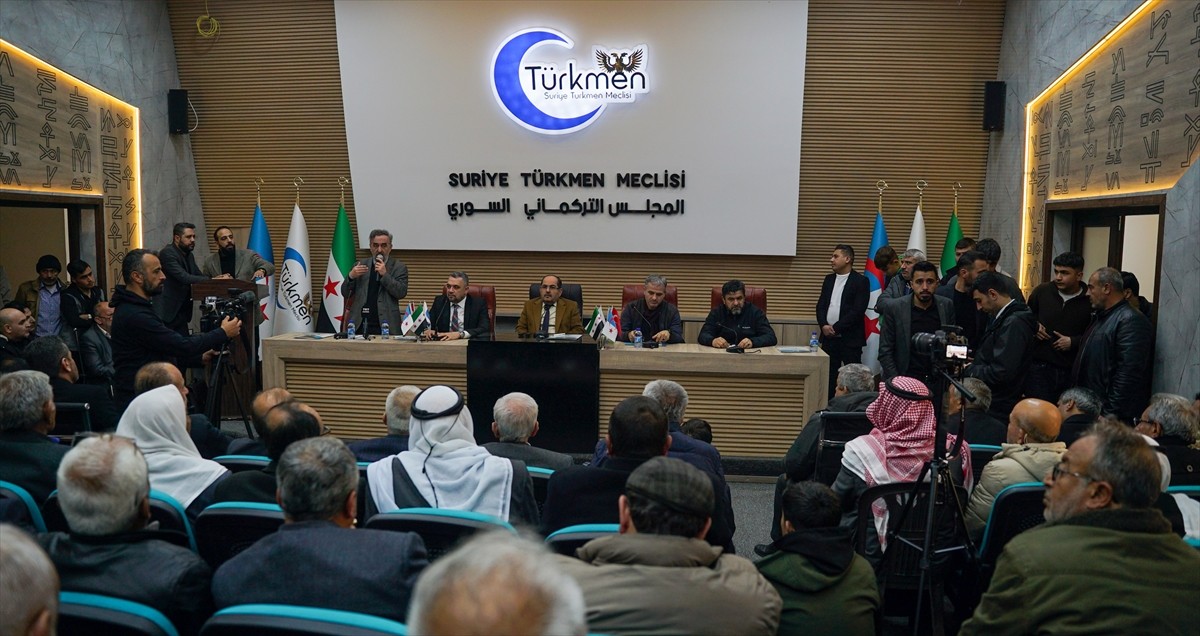 Suriye'nin Türkiye sınırındaki Çobanbey beldesinde bulunan Suriye Türkmen Meclisi (STM) Genel...