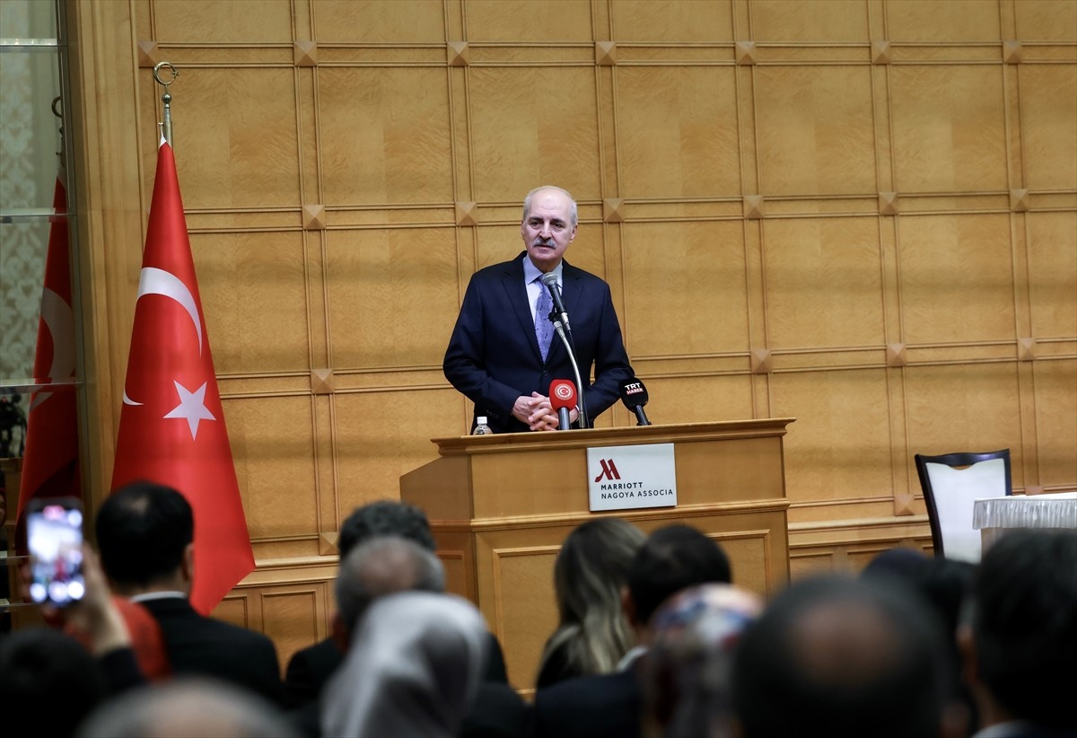 TBMM Başkanı Numan Kurtulmuş, Japonya'nın Nagoya şehrinde, Türk toplumunun temsilcileriyle bir...