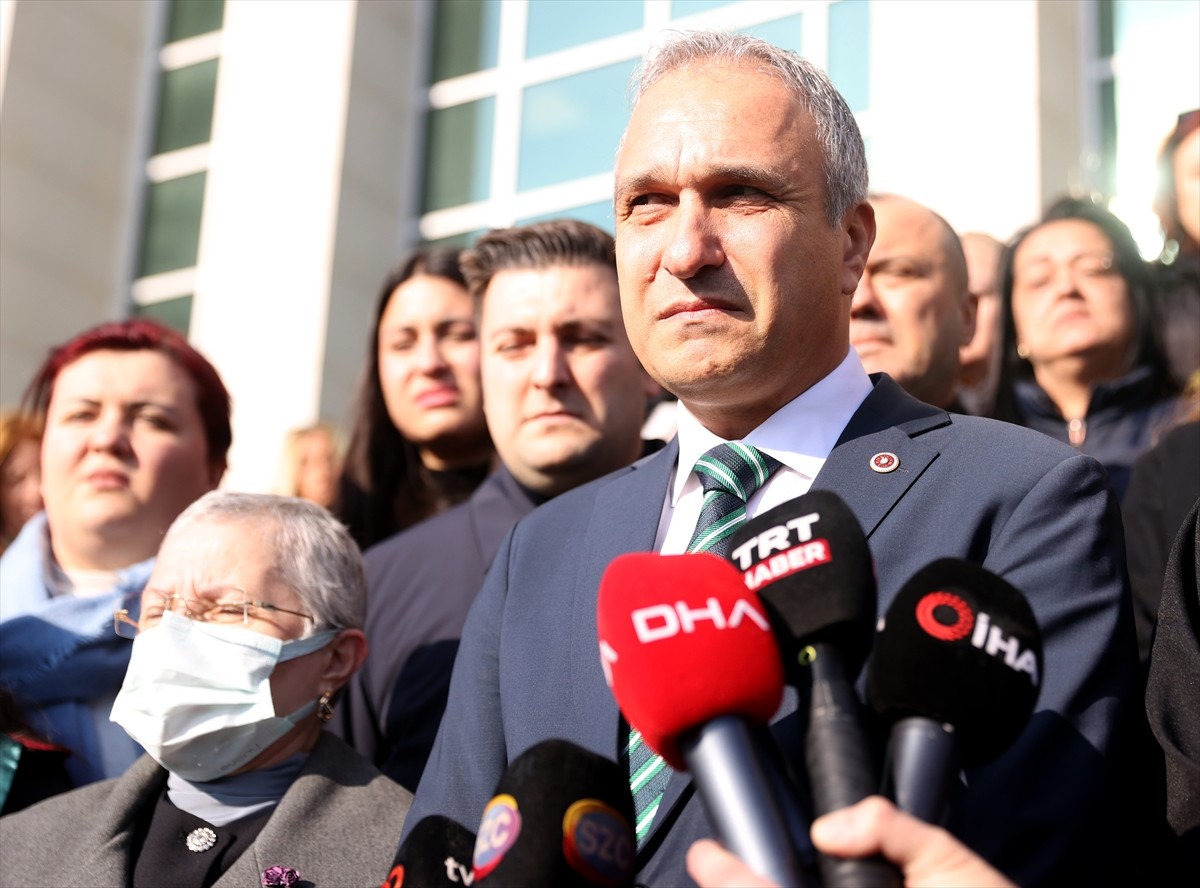 Tekirdağ'da cinsel istismara uğraması ve darbedilmesi sonucu kaldırıldığı hastanede hayatını...