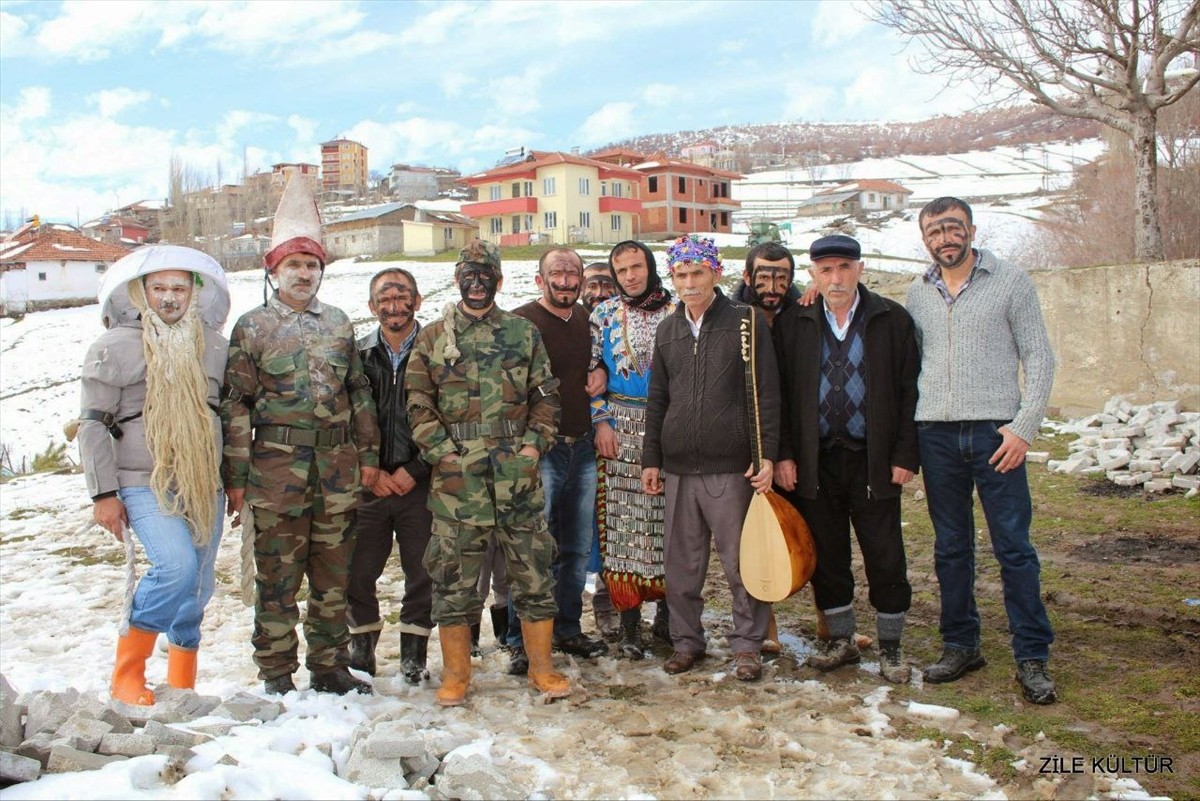 Tokat'ın Zile ilçesinde eski bir Türk geleneği olan Sayacı Bayramı kutlandı.