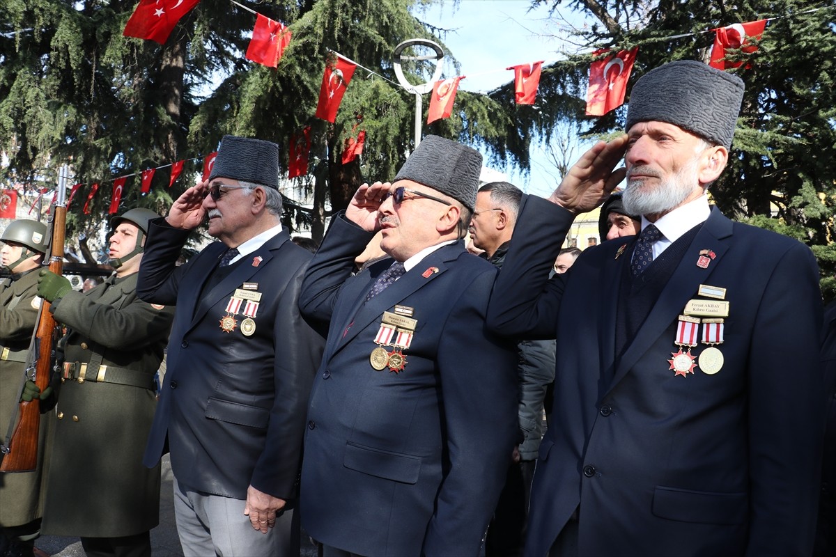 Trabzon'un düşman işgalinden kurtuluşunun 107. yıl dönümü dolayısıyla tören düzenlendi. Meydan...