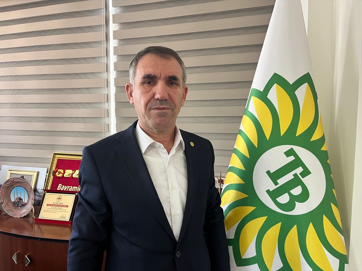 Trakya Birlik Yönetim Kurulu Başkanı Şafak Kırbiç, gazetecilere yağ fiyatlarına ilişkin açıklama...