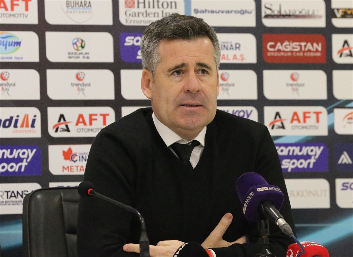 Trendyol 1. Lig'in 24. haftasında Erzurumspor FK ile Gençlerbirliği, Kazım Karabekir Stadyumu'nda...